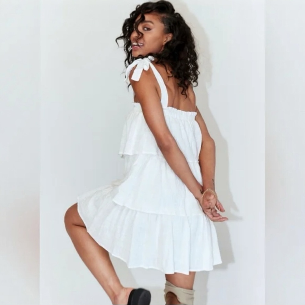 Princess Polly White Textured Tiered Mini M - Picture 2 of 2